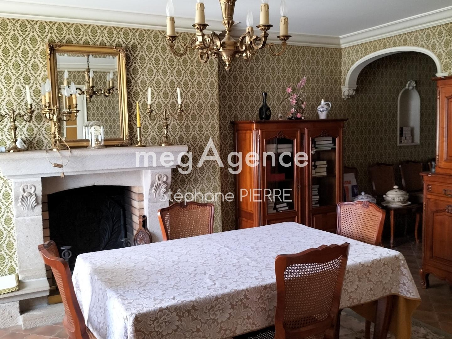 Maison à vendre - 7 pièces - 132m2 - Quinssaines (03380)