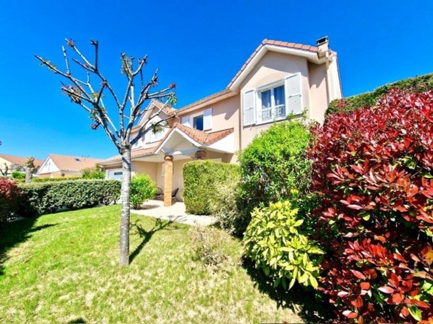Maison à vendre - 8 pièces - 185m2 - Ozoir-La-Ferrière (77330)
