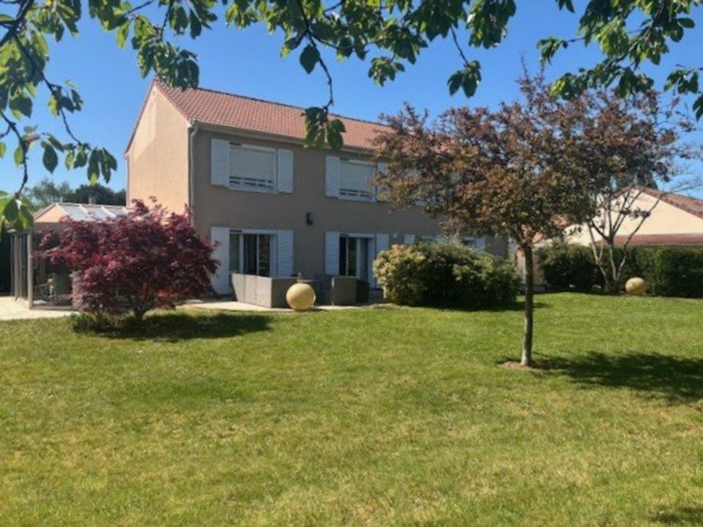 Maison à vendre - 8 pièces - 185m2 - Ozoir-La-Ferrière (77330)