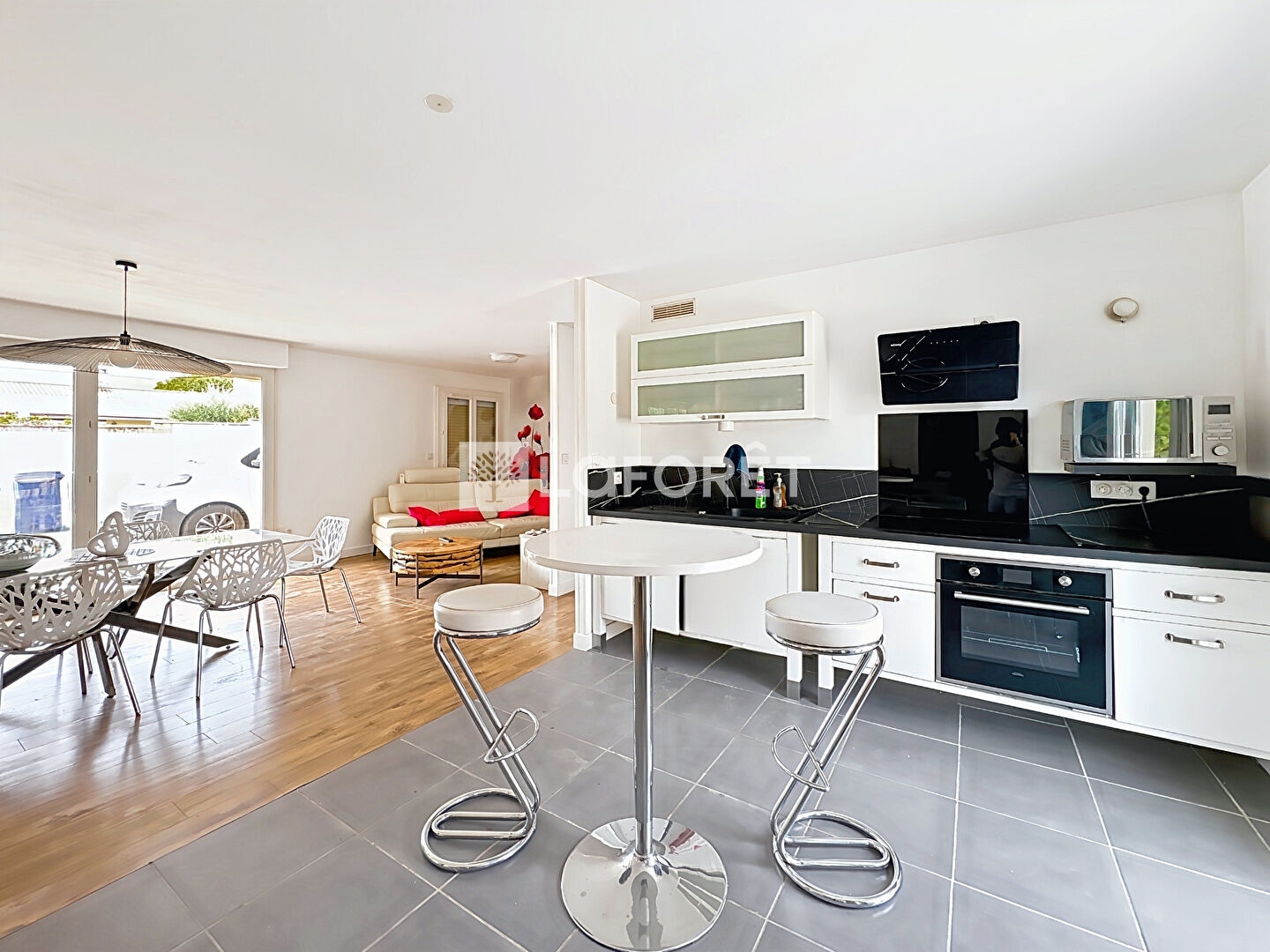 Maison à vendre - 5 pièces - 94m2 - Nîmes (30900)