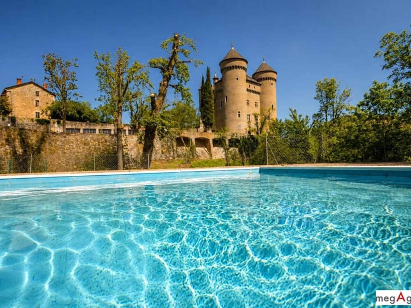 Maison à vendre - 585m2 - Rivière-Sur-Tarn (12640)