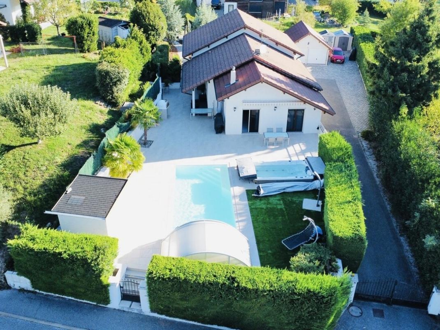 Maison 230m2, terrain 1250m2 spa et piscine