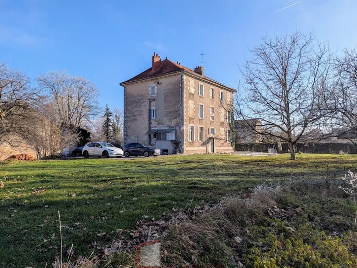 Maison 9 pièces 315 m²