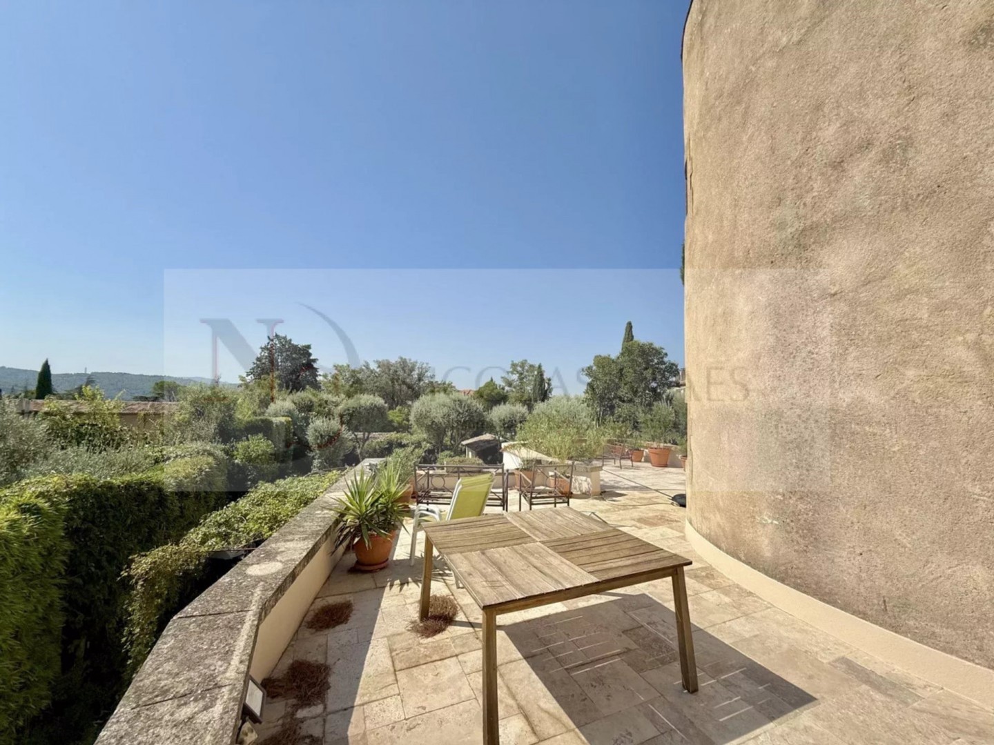 Maison à vendre - 9 pièces - 180m2 - Aix-En-Provence (13100)