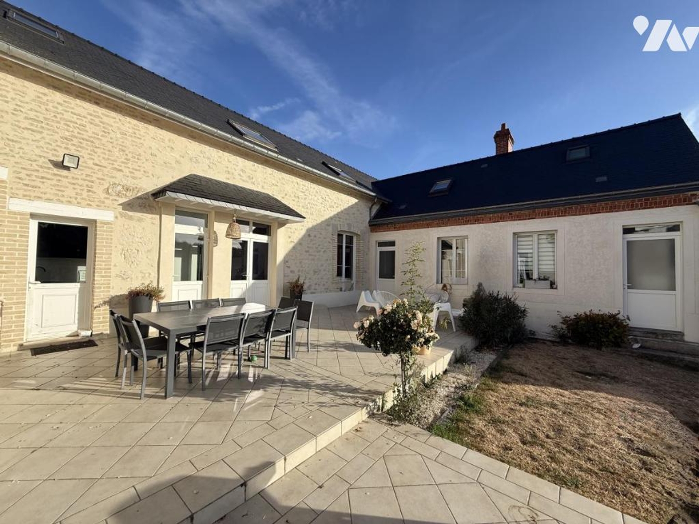 Maison à vendre - 11 pièces - 425m2 - Janvry (51390)