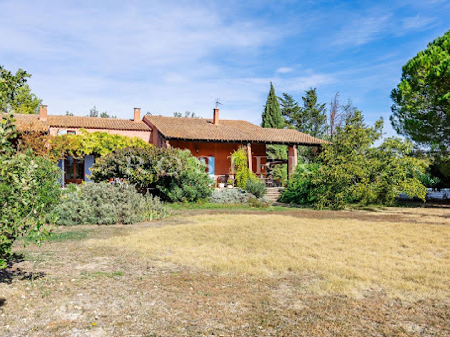 Maison 375 m²