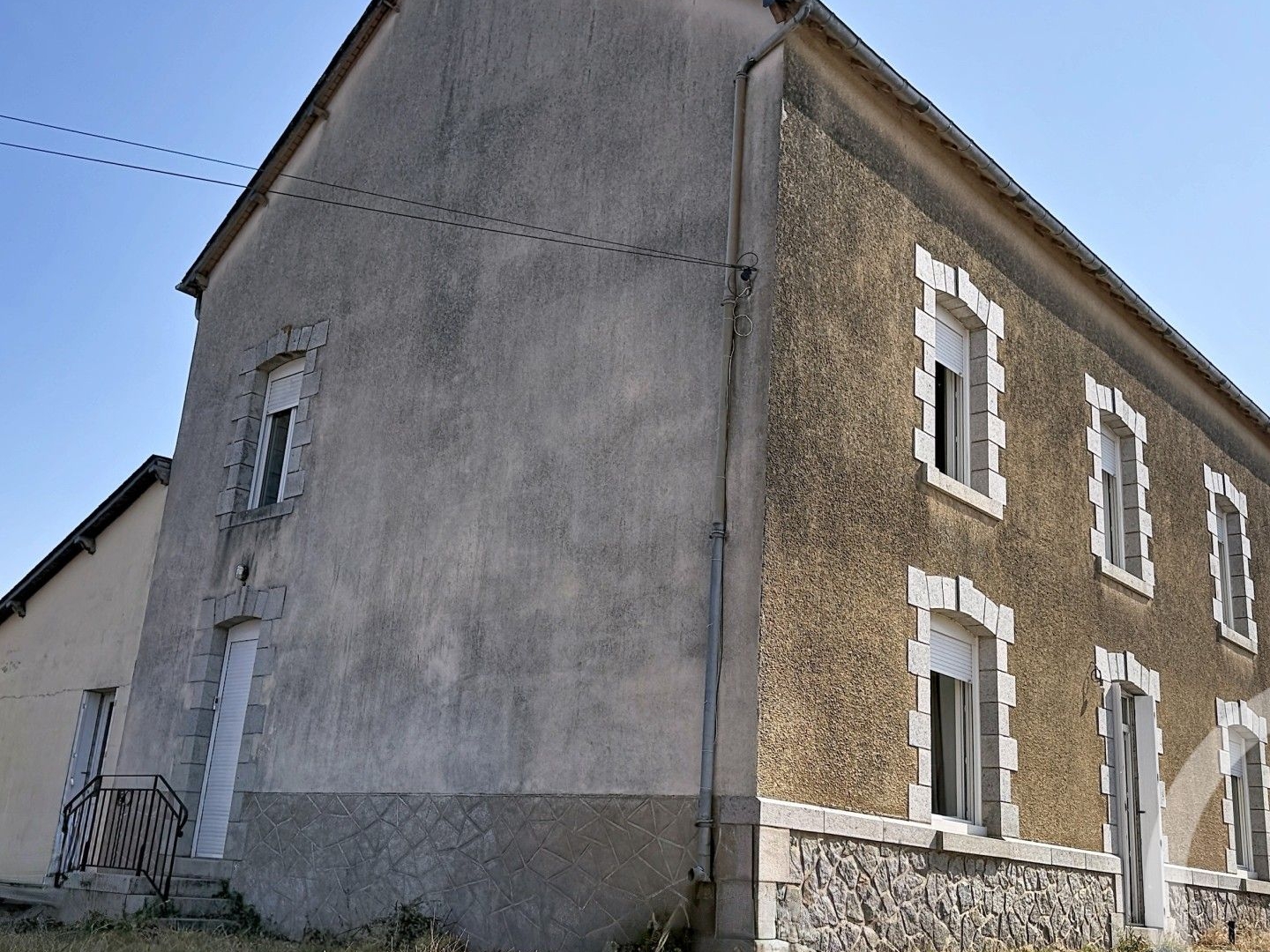 Maison à vendre - 7 pièces - 212m2 - Bains-Sur-Oust (35600)