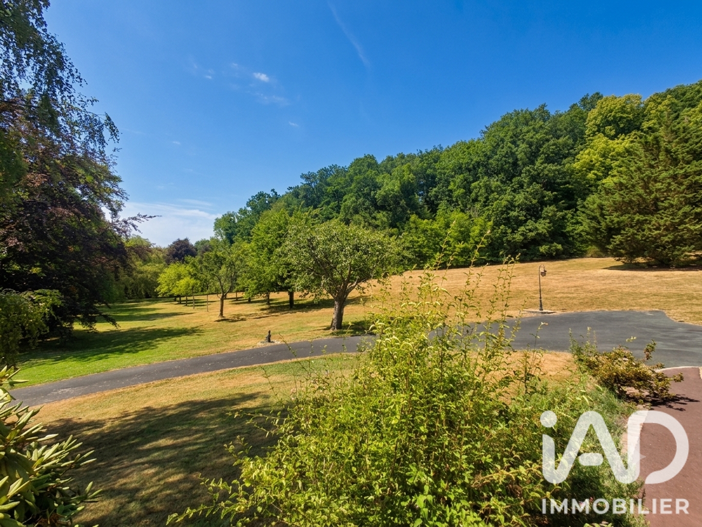 Maison à vendre - 11 pièces - 471m2 - Appeville-Annebault (27290)