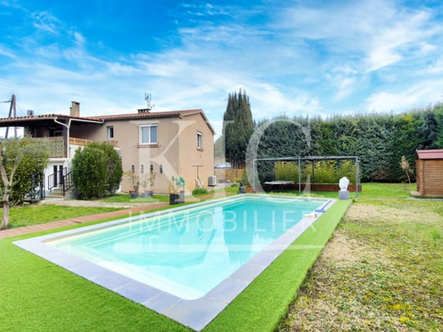 LIMOUX - Maison familiale de 138 m2, terrain 2 183 m2, piscine et dépendance