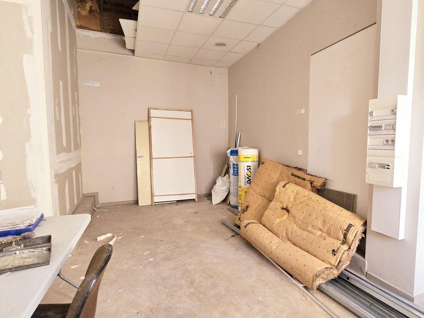 Magasin à vendre - 1 pièce - 21m2 - Anse (69480)