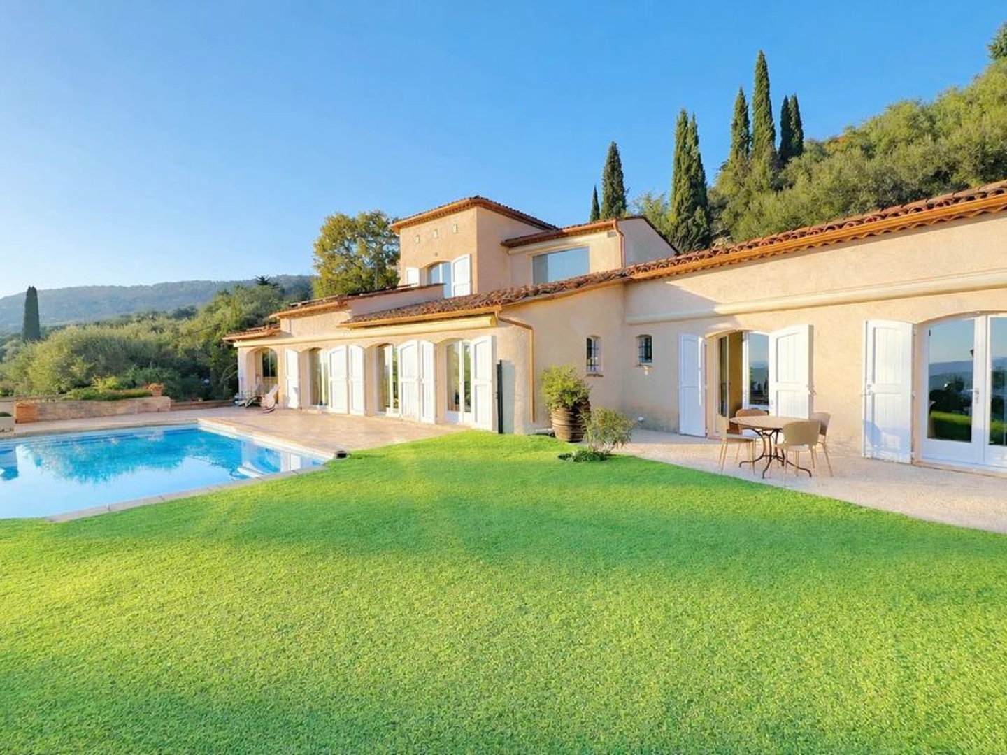 Maison à vendre - 8 pièces - 300m2 - Cabris (06530)