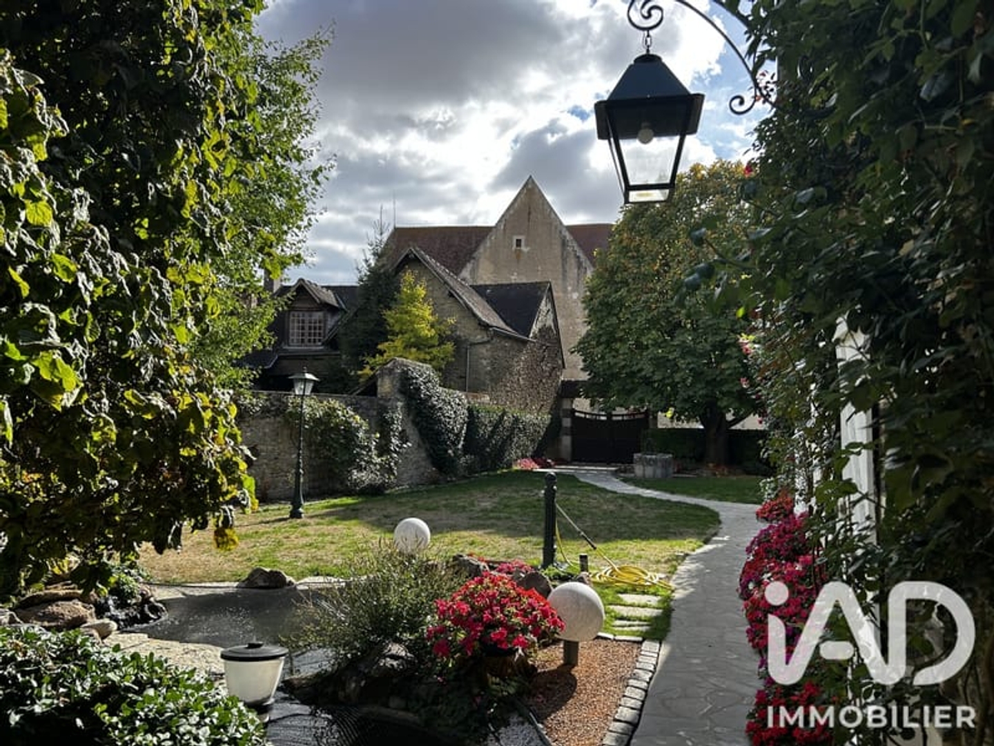 Maison 10 pièces 400 m²