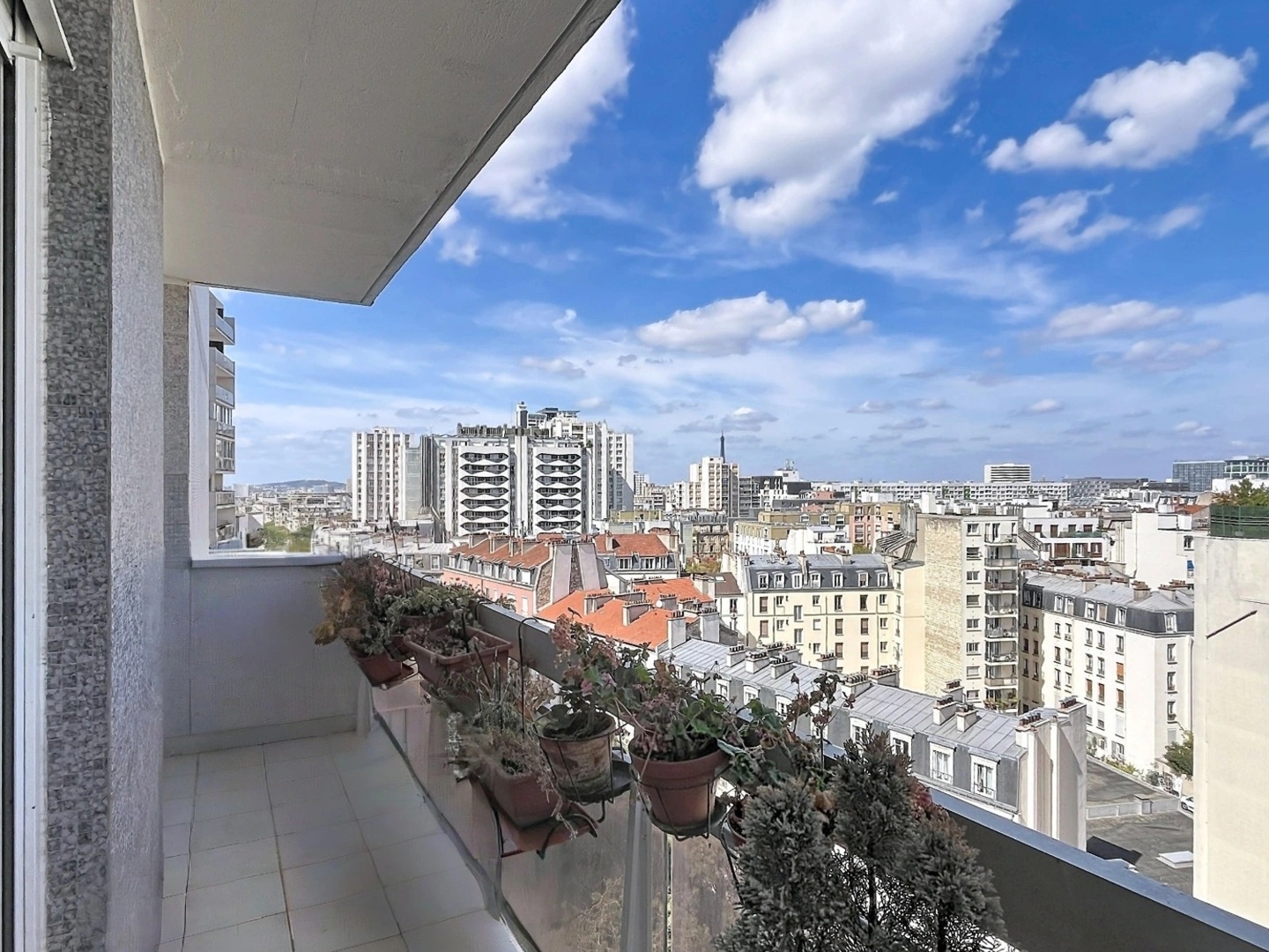 Appartement à vendre - 4 pièces - 87m2 - Paris 14e (75014)