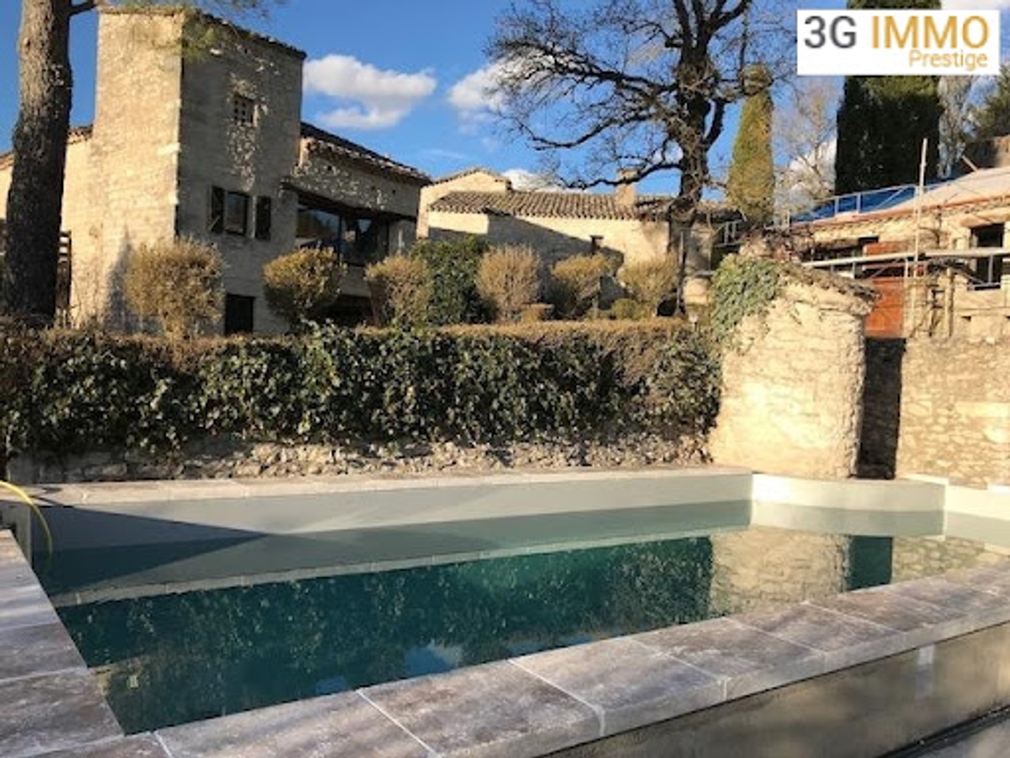 Maison 10 pièces 272 m²