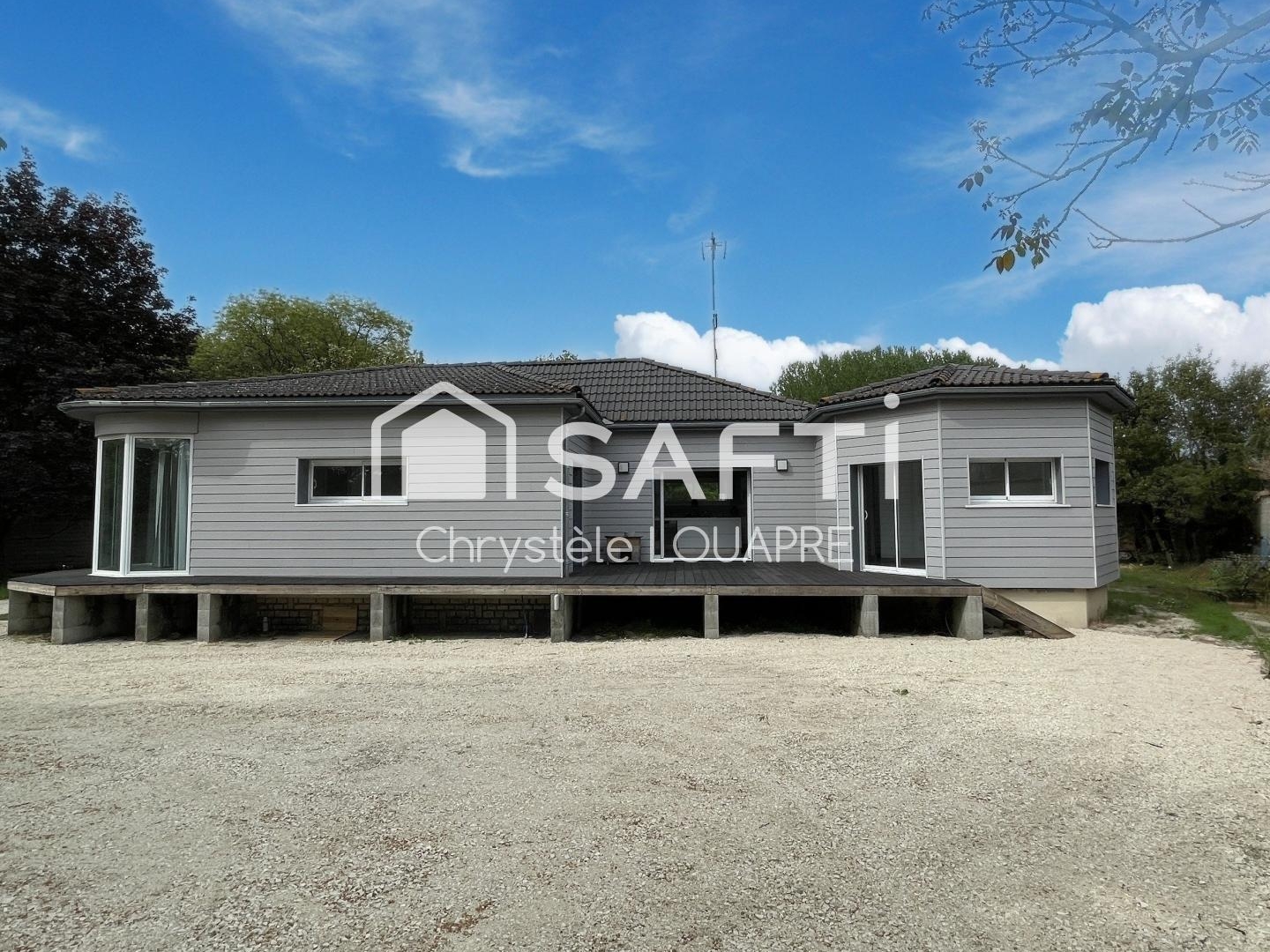 Maison à vendre - 5 pièces - 140m2 - Les Touches-De-Pé... (17160)