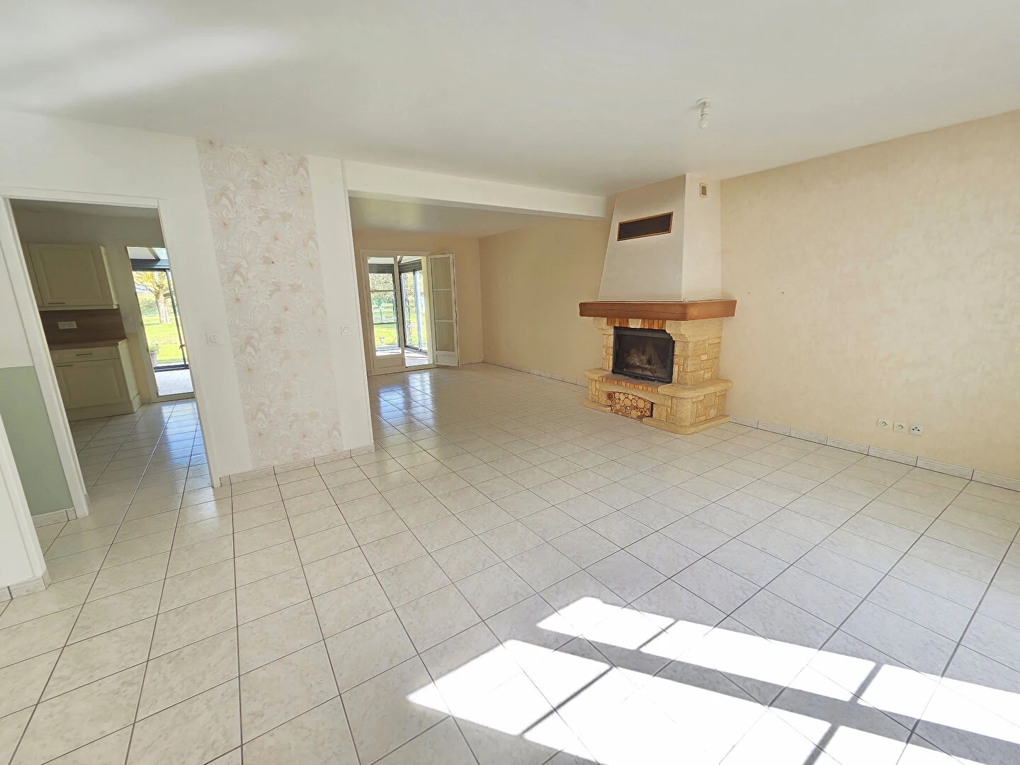 Maison à vendre - 8 pièces - 141m2 - Sury-Près-Léré (18240)