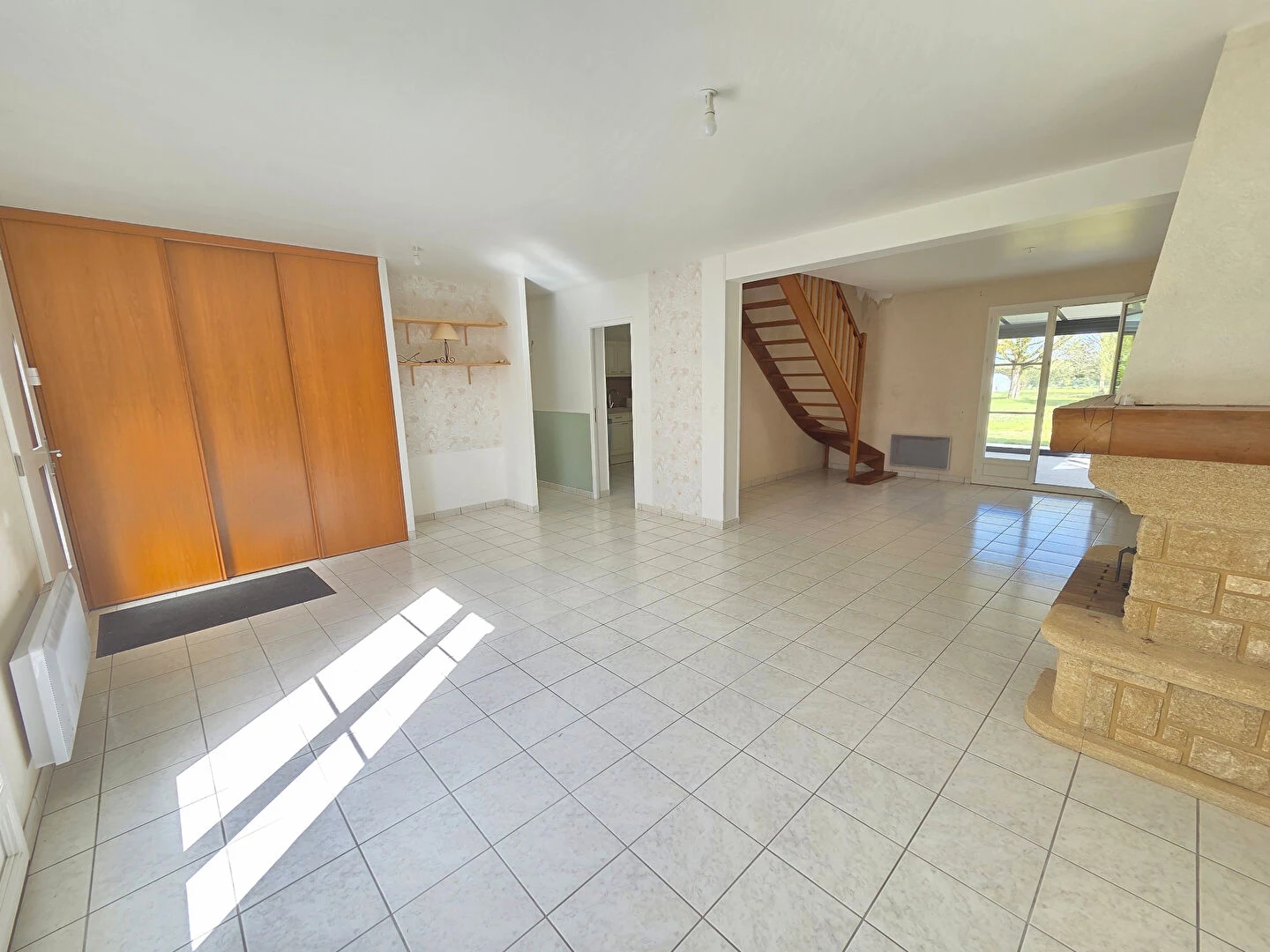 Maison à vendre - 8 pièces - 141m2 - Sury-Près-Léré (18240)