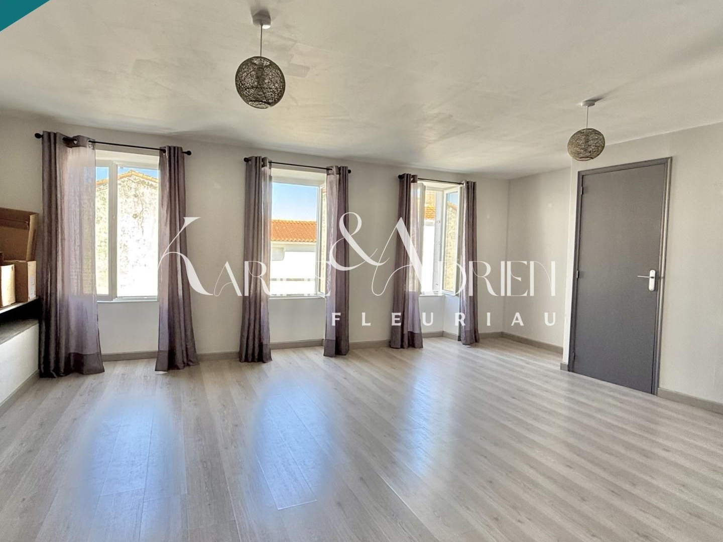 Bureaux 5 pièces 167 m²