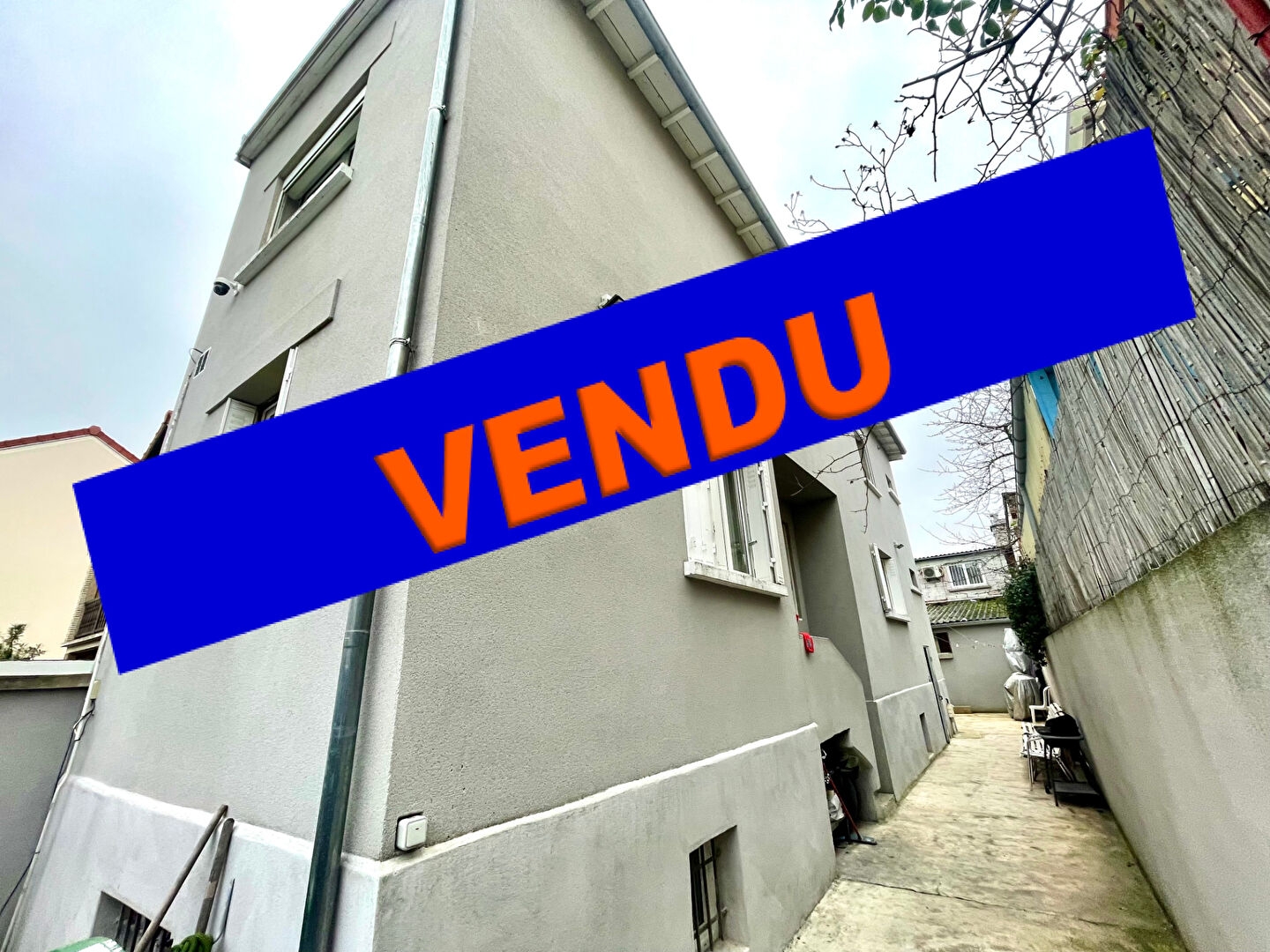 IMMEUBLE SUR COLOMBES, Colombes