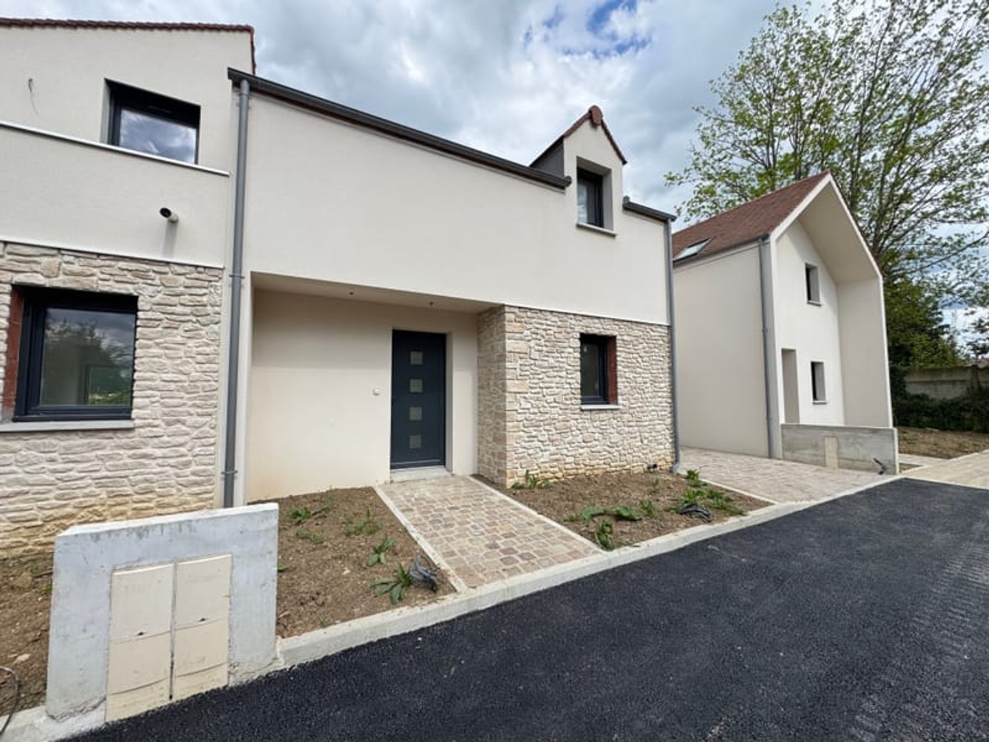 Maison neuve 4 pièces - Centre-ville