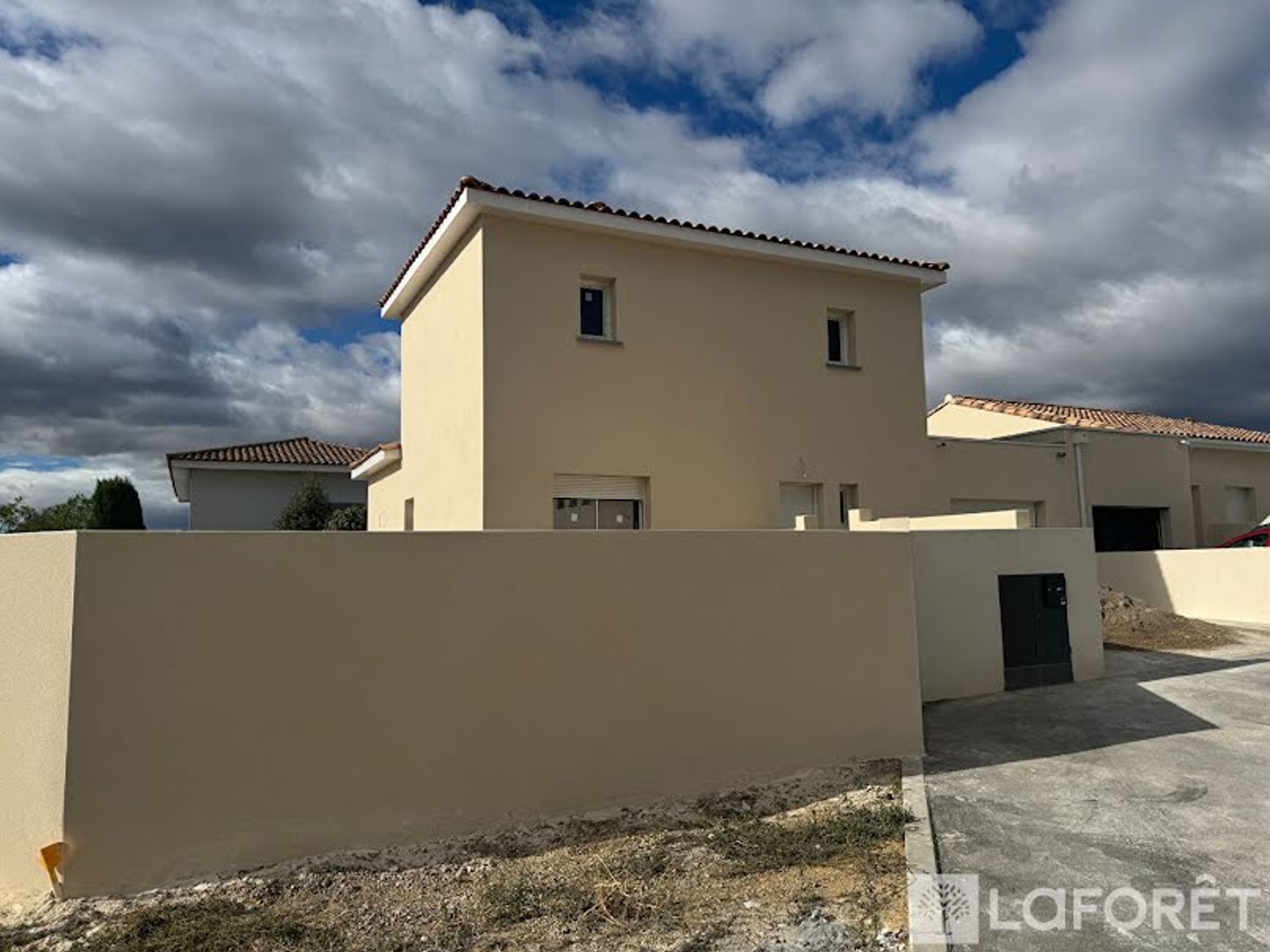Maison à vendre - 4 pièces - 103m2 - Valros (34290)