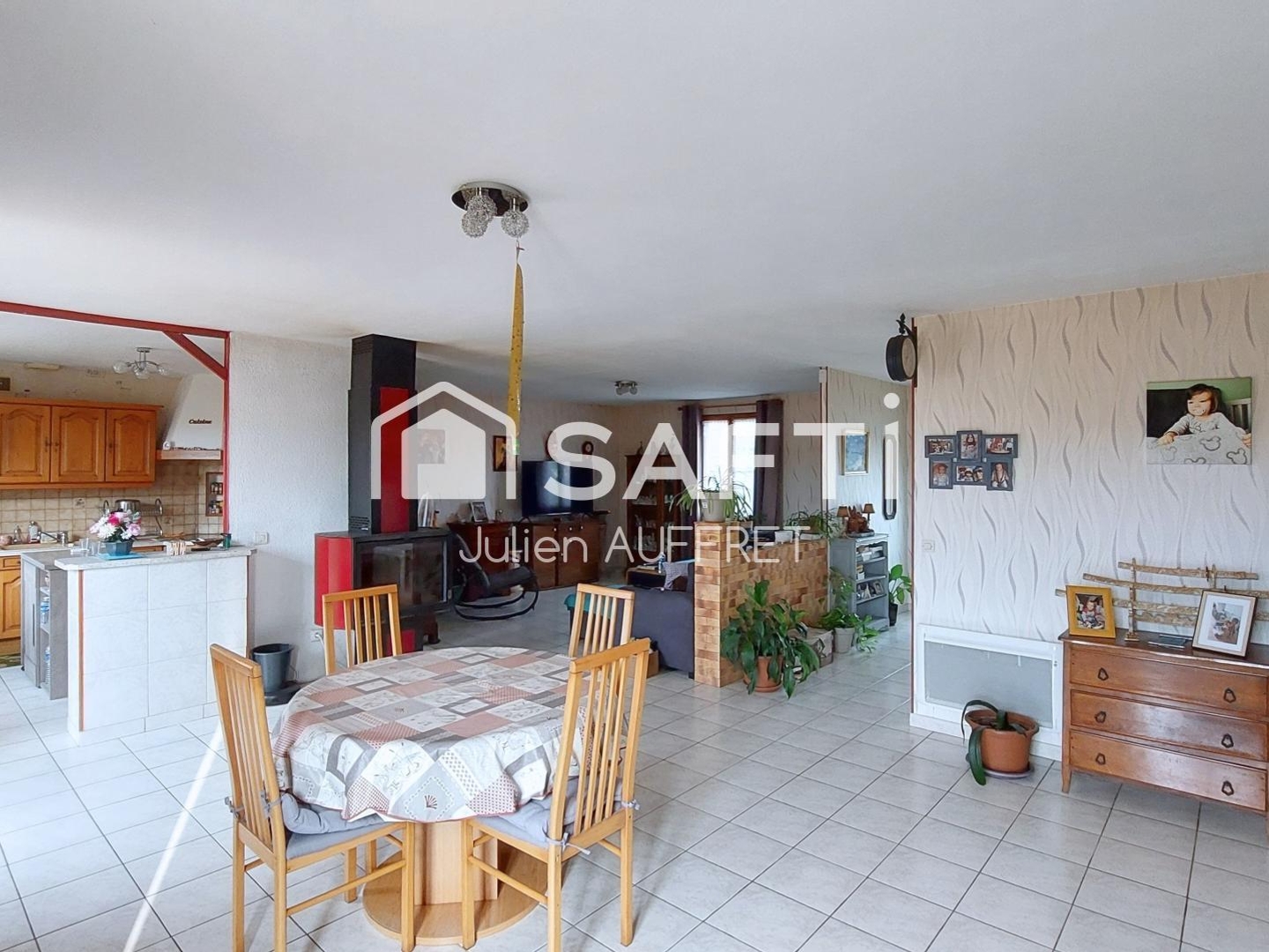 Maison à vendre - 4 pièces - 104m2 - Sury-Près-Léré (18240)