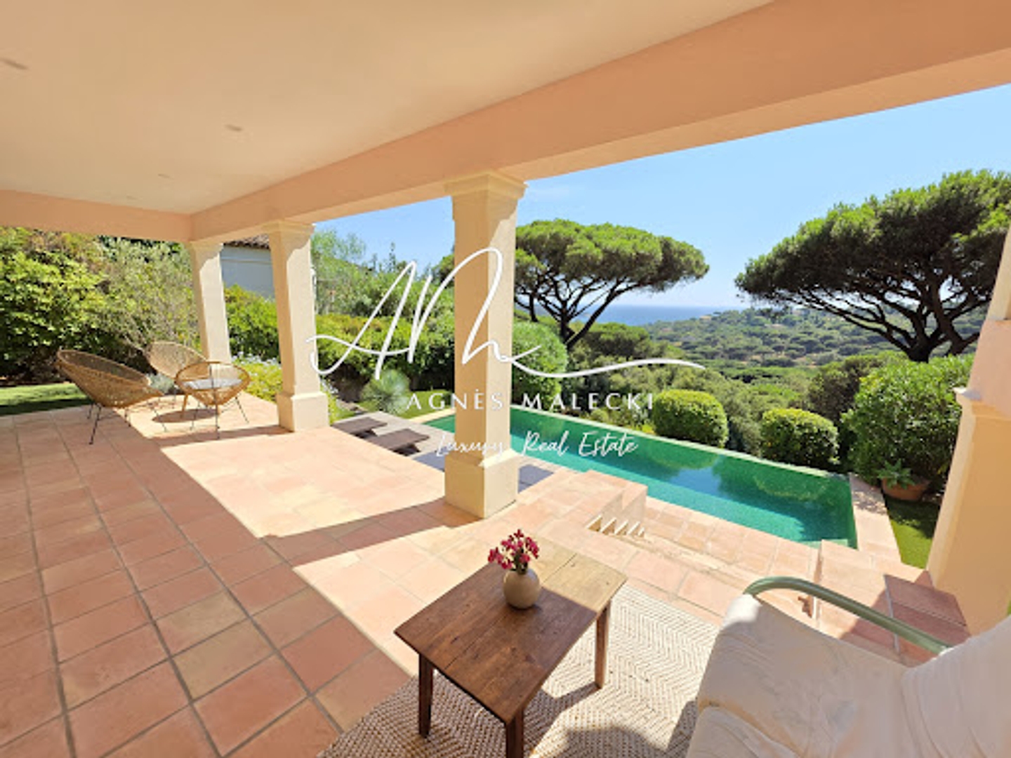 Maison à vendre - 5 pièces - 230m2 - La Croix-Valmer (83420)