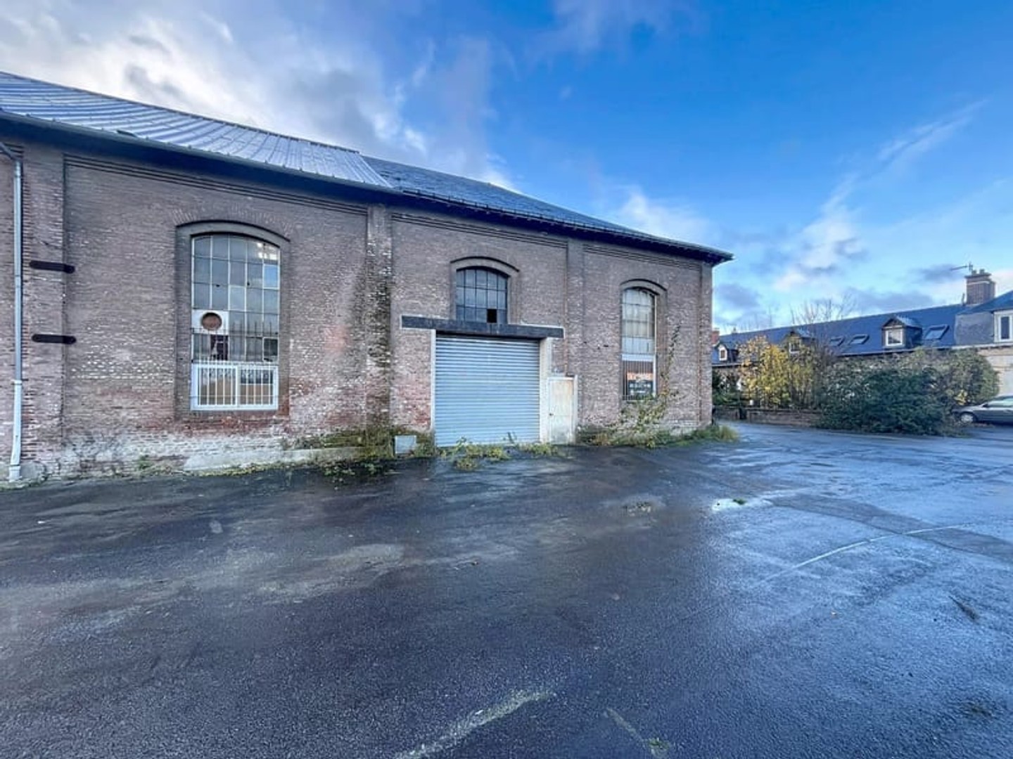 Entrepôt et bureaux 190 m² Aulnois sous Laon