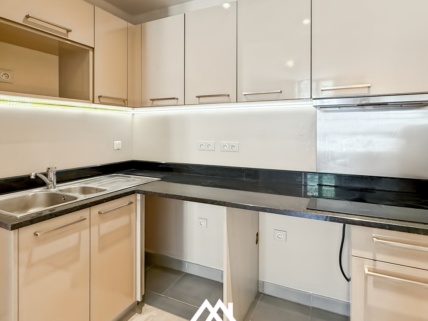 ROYAT T2 de standing face au Princesse Flore | 44,92 m2 |
