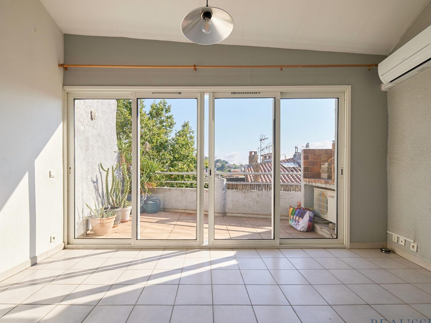Appartement à vendre - 3 pièces - 50m2 - Le Beausset (83330)