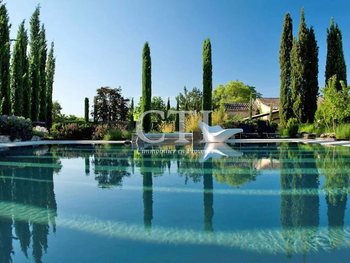 Authentique mas provençal restauré