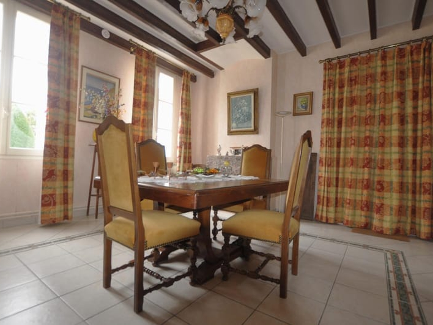 Maison à vendre - 9 pièces - 274m2 - Targon (33760)