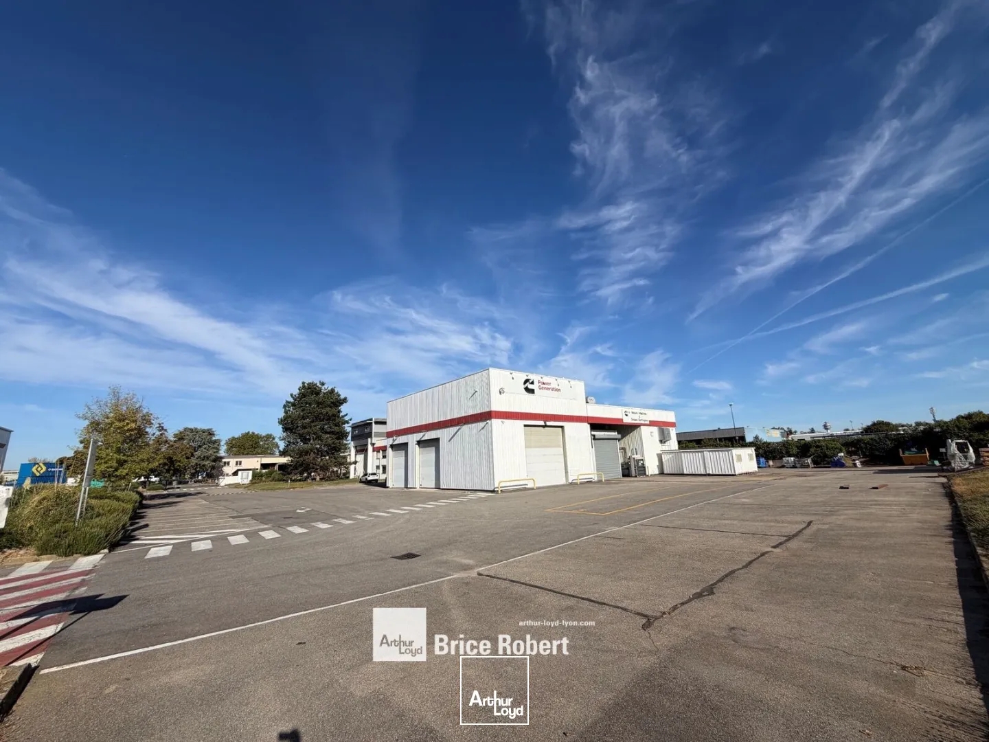Locaux à vendre - 4635m2 - Chassieu (69680)