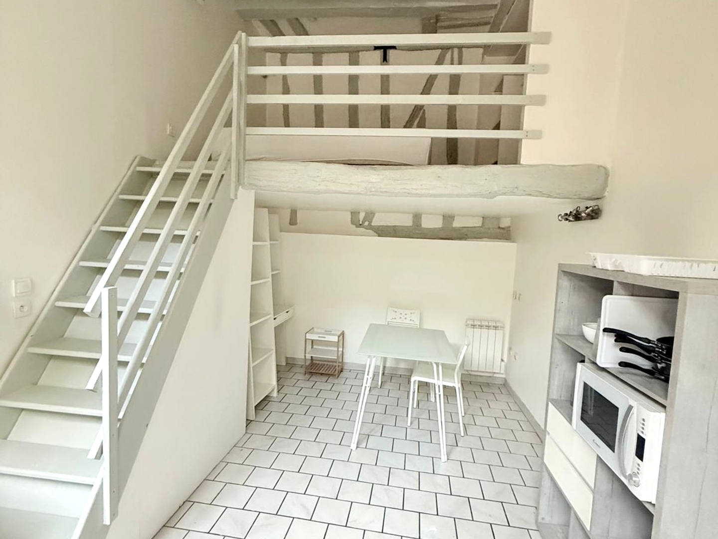 Studio meublé 1 pièce 18 m²