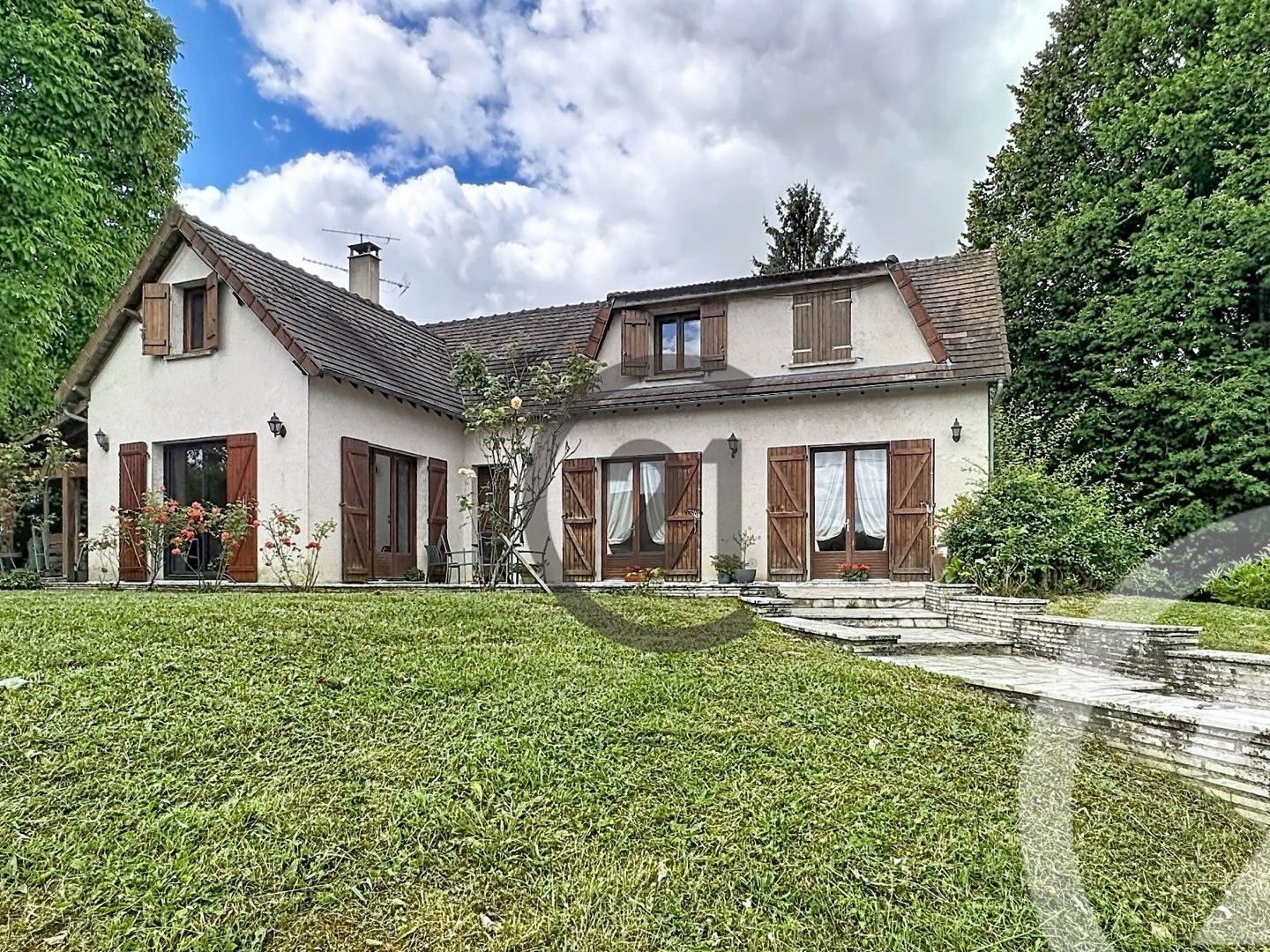 Maison 7 pièces 197 m²
