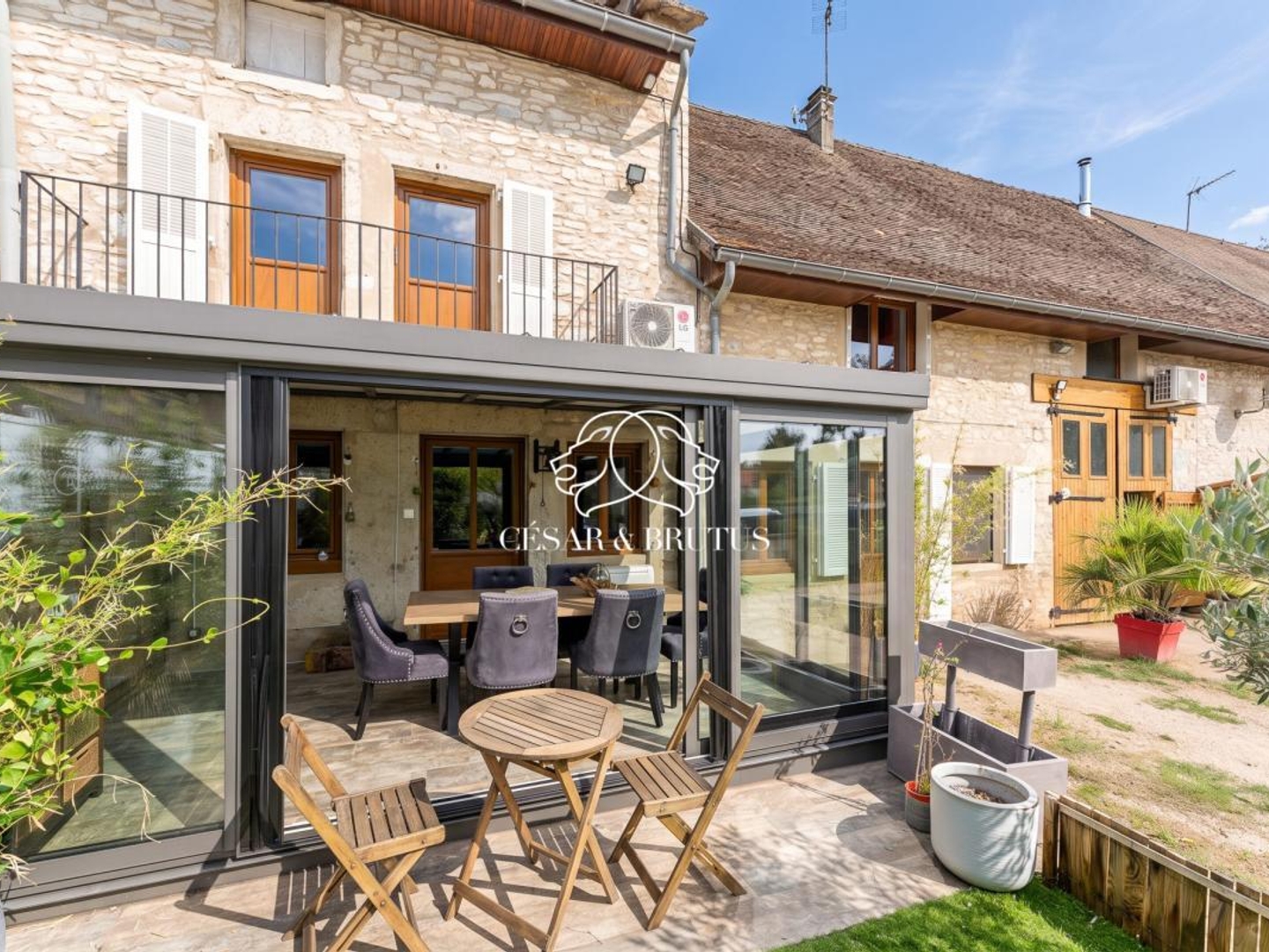 Maison à vendre - 5 pièces - 202m2 - Creys-Mépieu (38510)