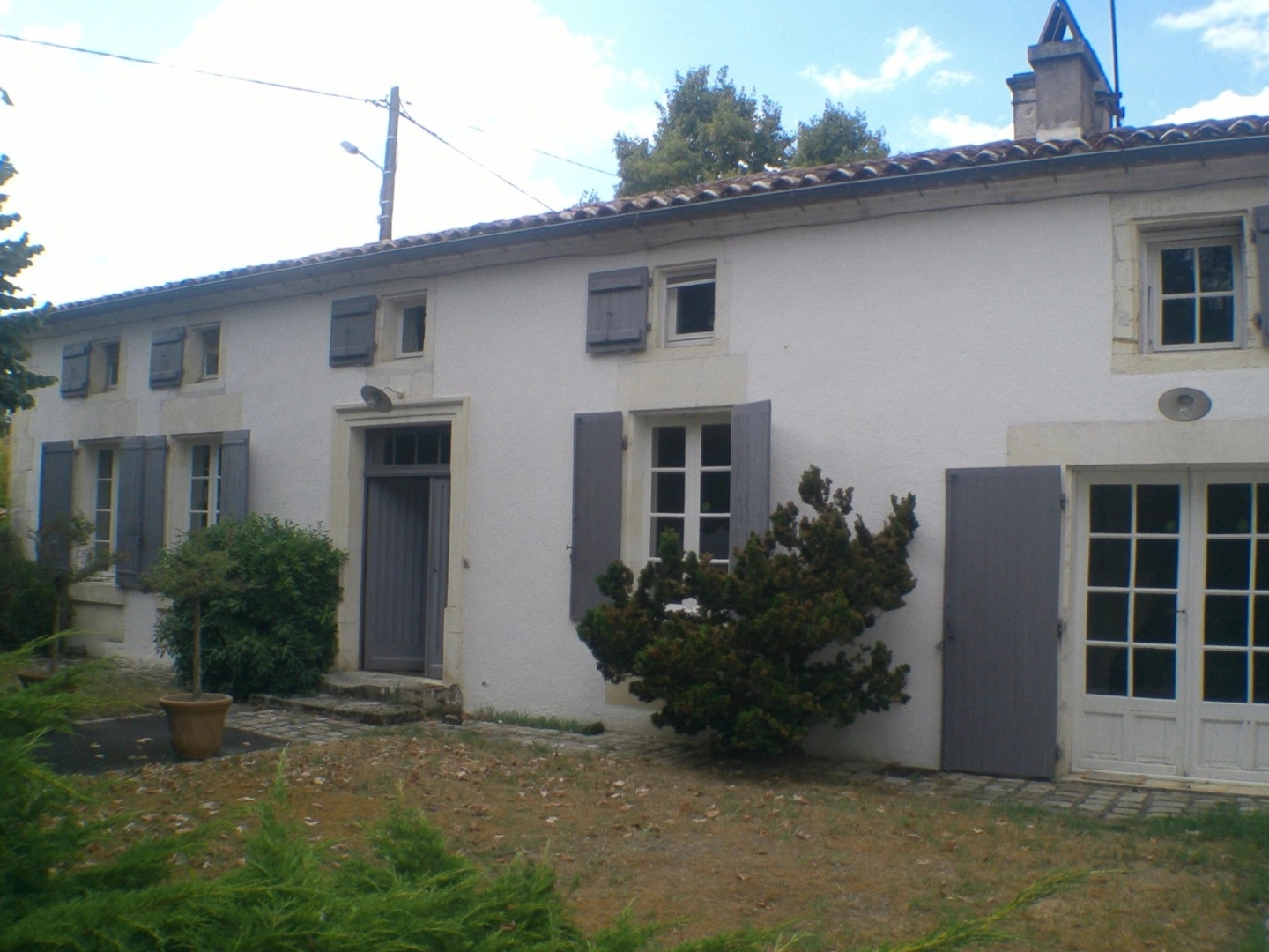 Maison à vendre - 7 pièces - 223m2 - Saint-Brice (16100)