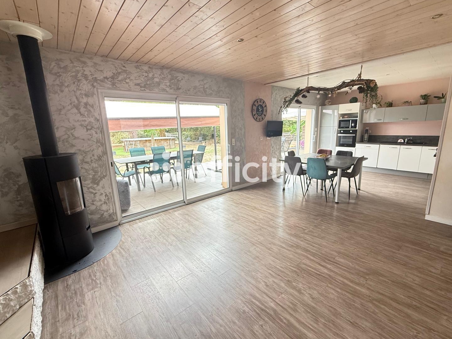 Maison à vendre - 6 pièces - 170m2 - Talmont-Saint-Hil... (85440)