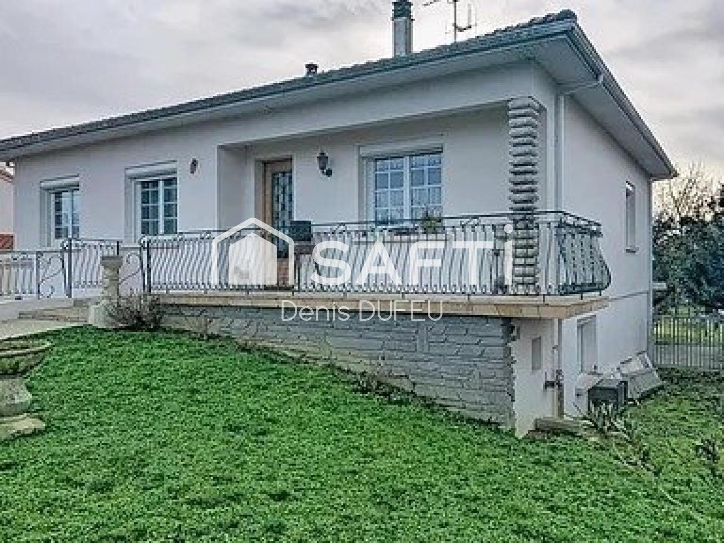 Maison à vendre - 6 pièces - 171m2 - Mauzé-Sur-Le-Mignon (79210)
