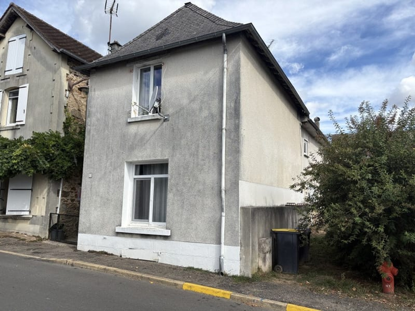 Maison à vendre - 3 pièces - 52m2 - Saint-Sornin-Lavolps (19230)