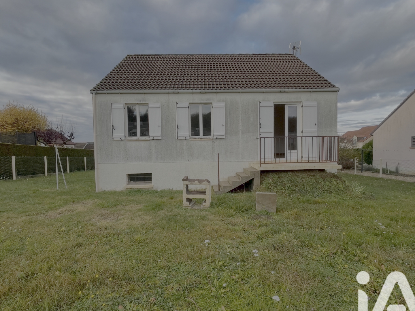 Maison à vendre - 4 pièces - 71m2 - Villeneuve-Sur-Yonne (89500)
