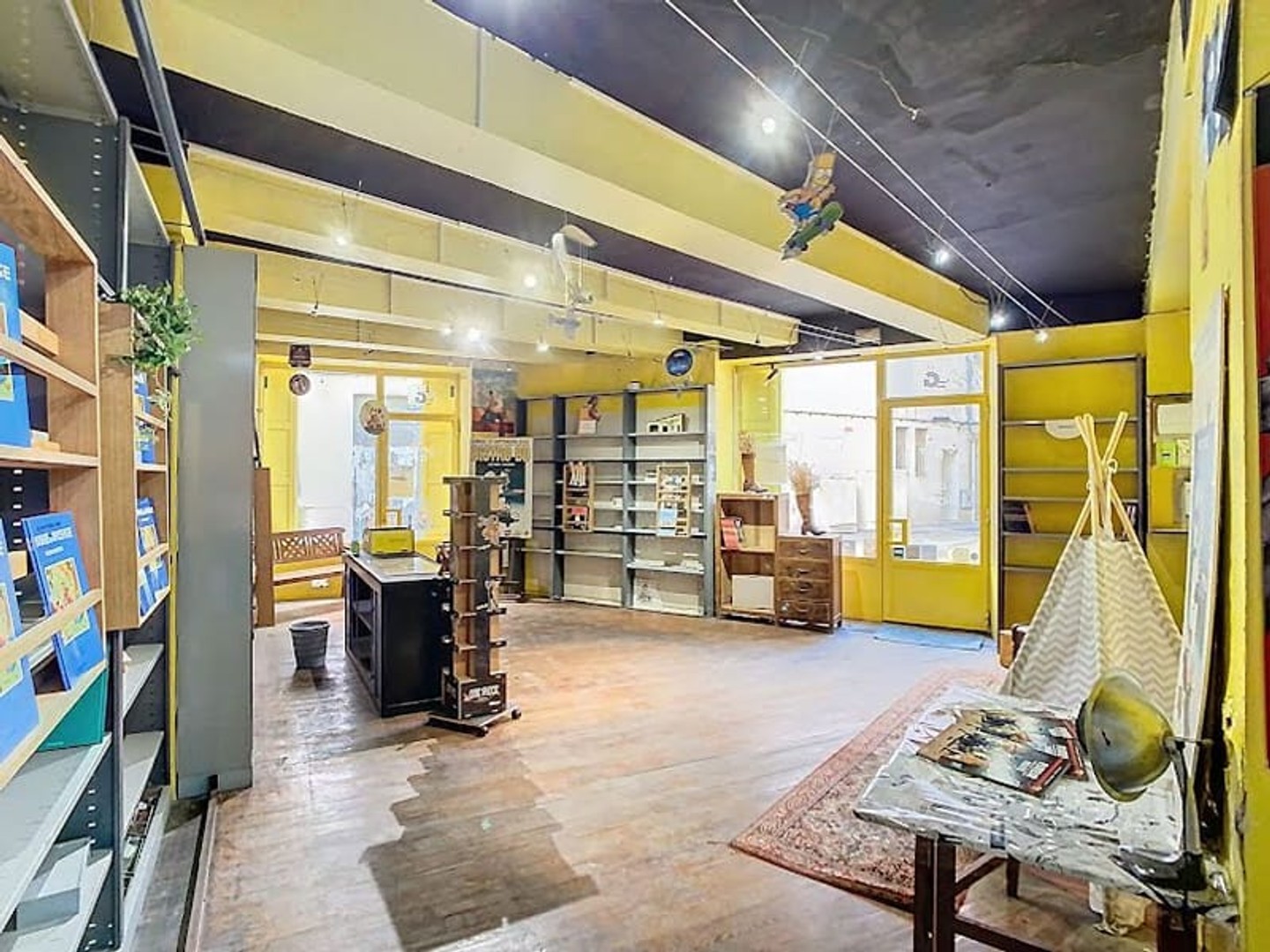 Maison 4 pièces 306 m²
