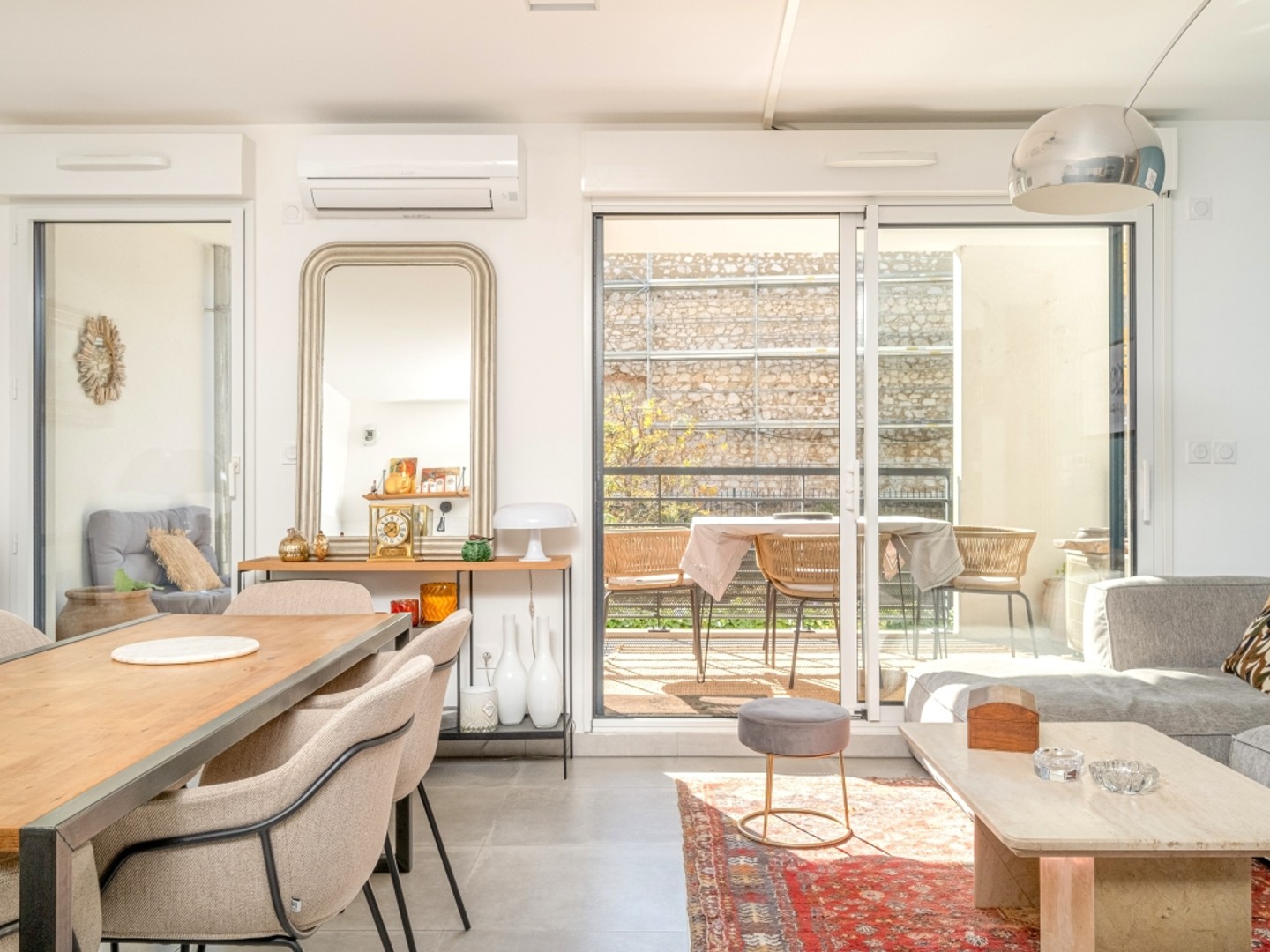 Saint Victor, Type 3 dans immeuble de standing avec terrasse