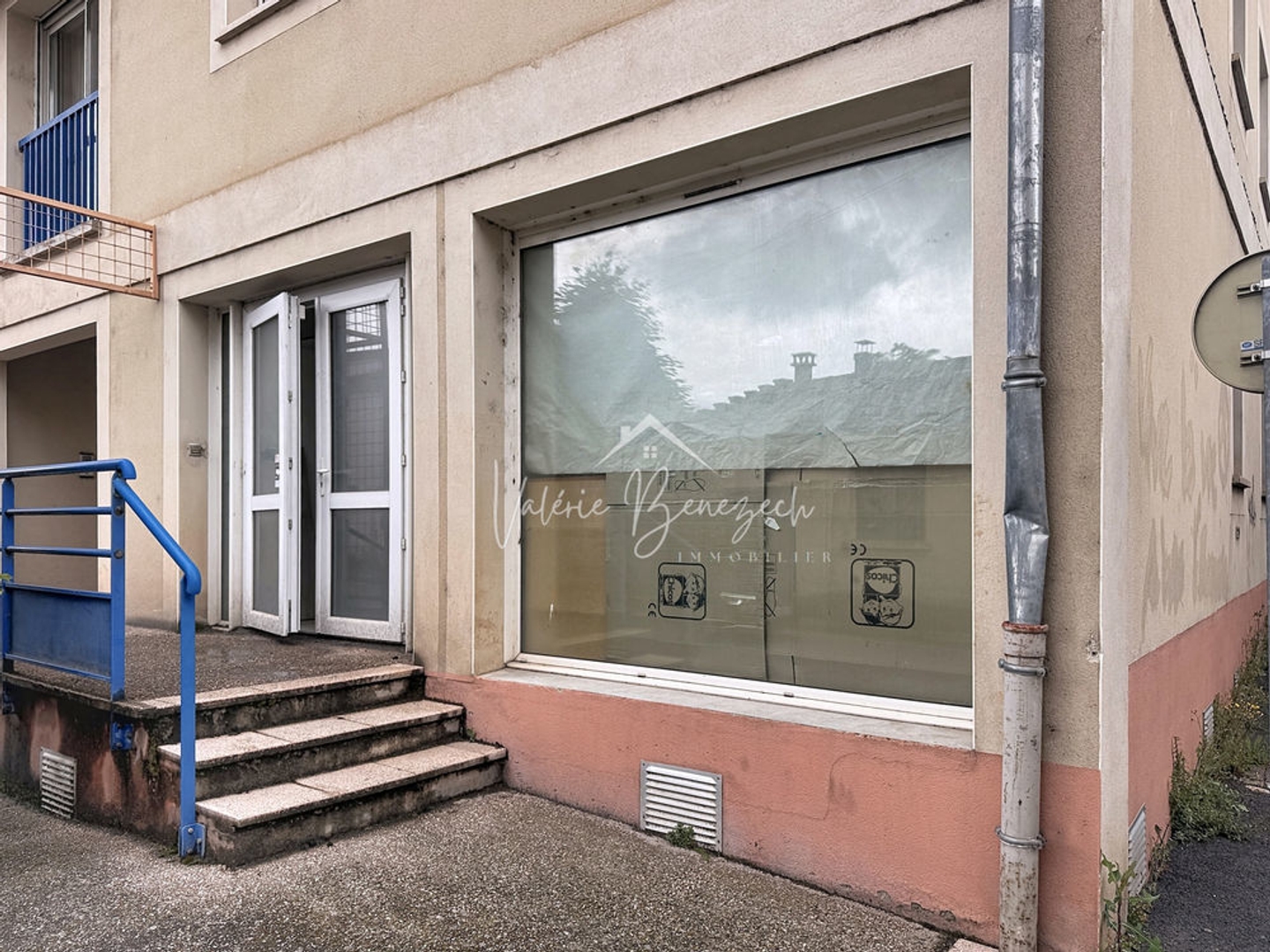 Local ou stockage accès PMR