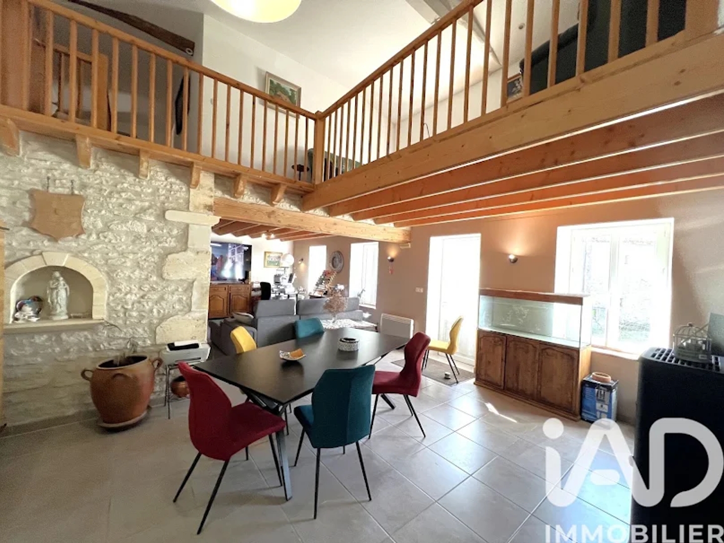 Maison à vendre - 5 pièces - 172m2 - Saint-Aubin-De-Blaye (33820)