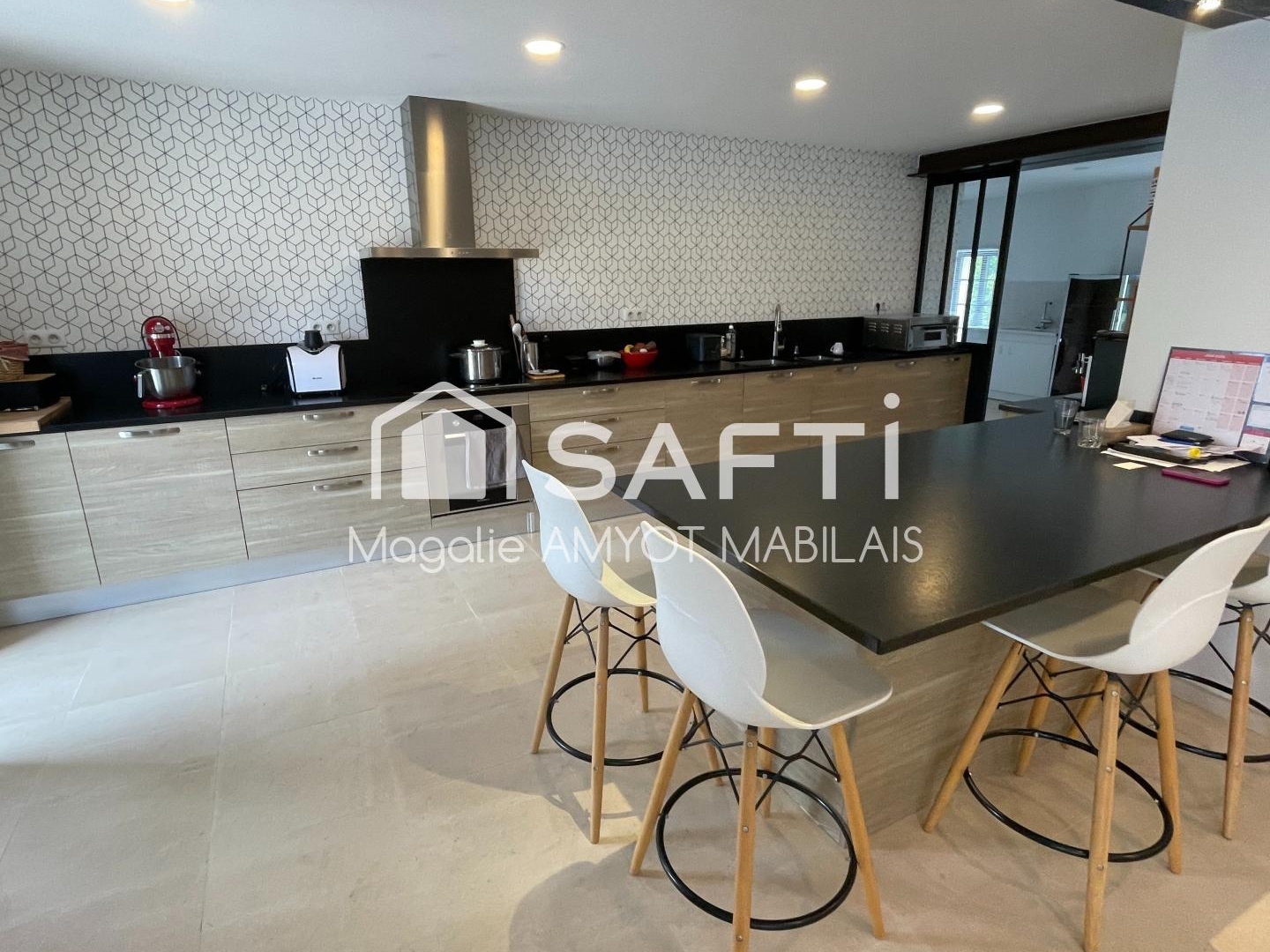 Maison à vendre - 6 pièces - 234m2 - Challignac (16300)