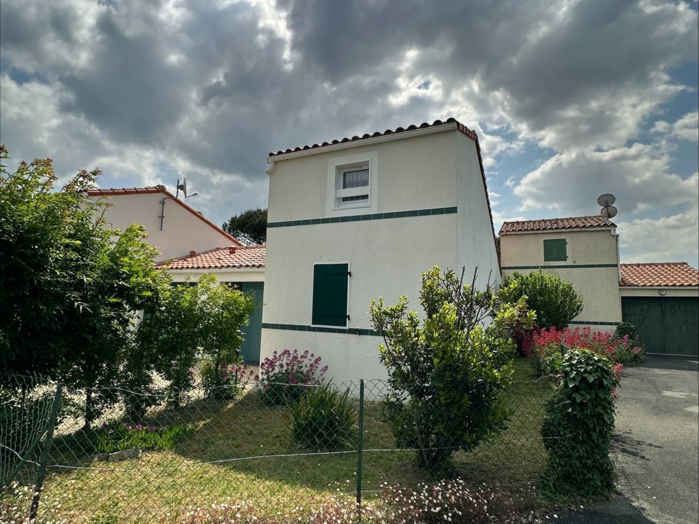 Maison à vendre - 2 pièces - 34m2 - Saint-Georges-D'o... (17190)