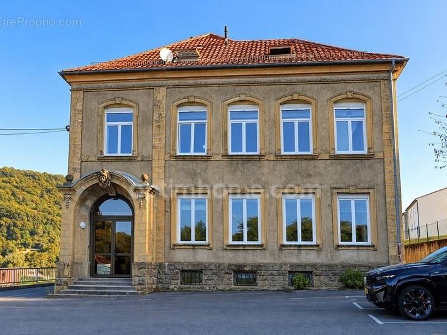 Algrange - ensemble de 3 appartements dans un immeuble de caractere ! pour investisseurs !