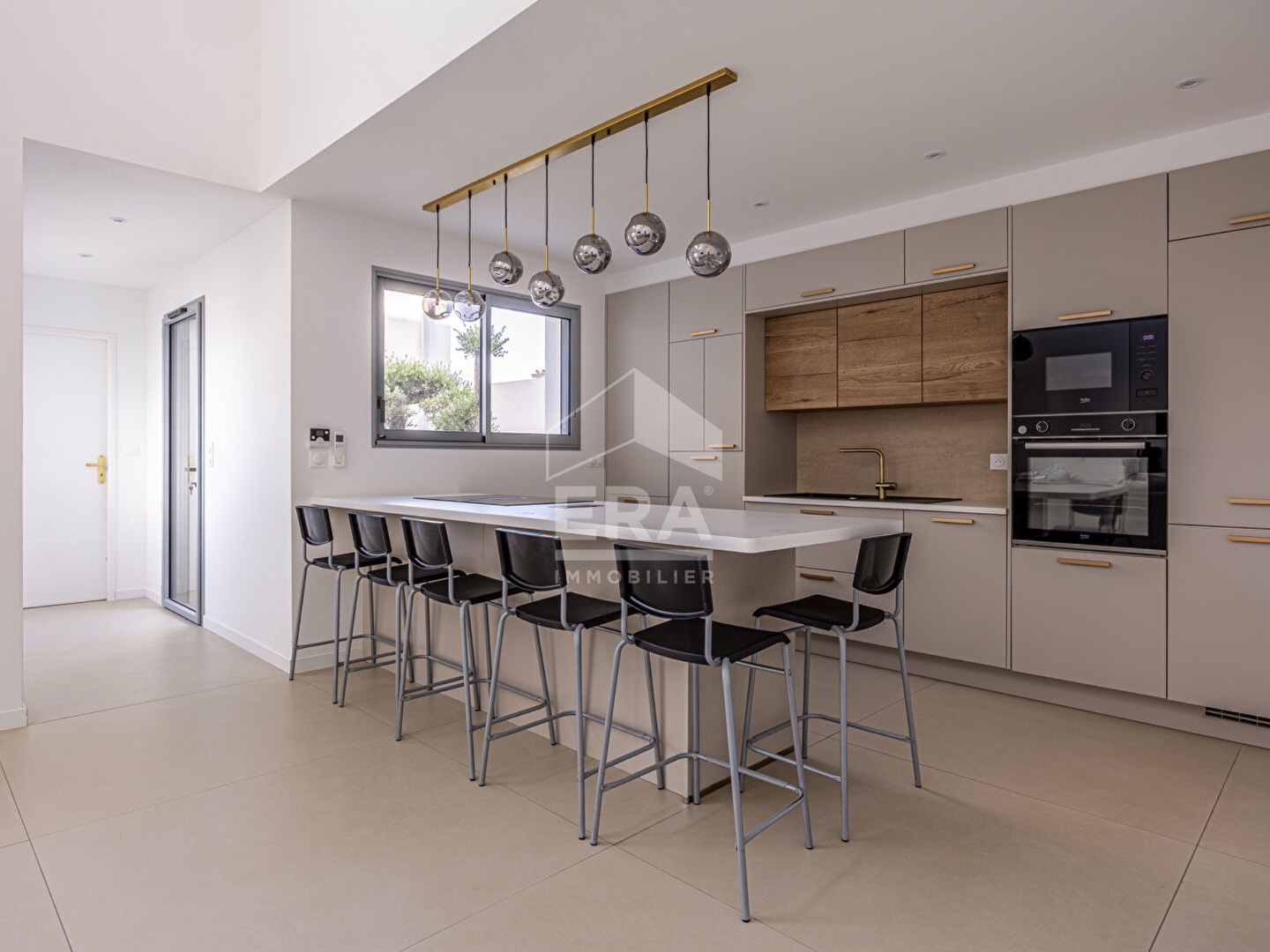 Maison à vendre - 5 pièces - 150m2 - Puilboreau (17138)