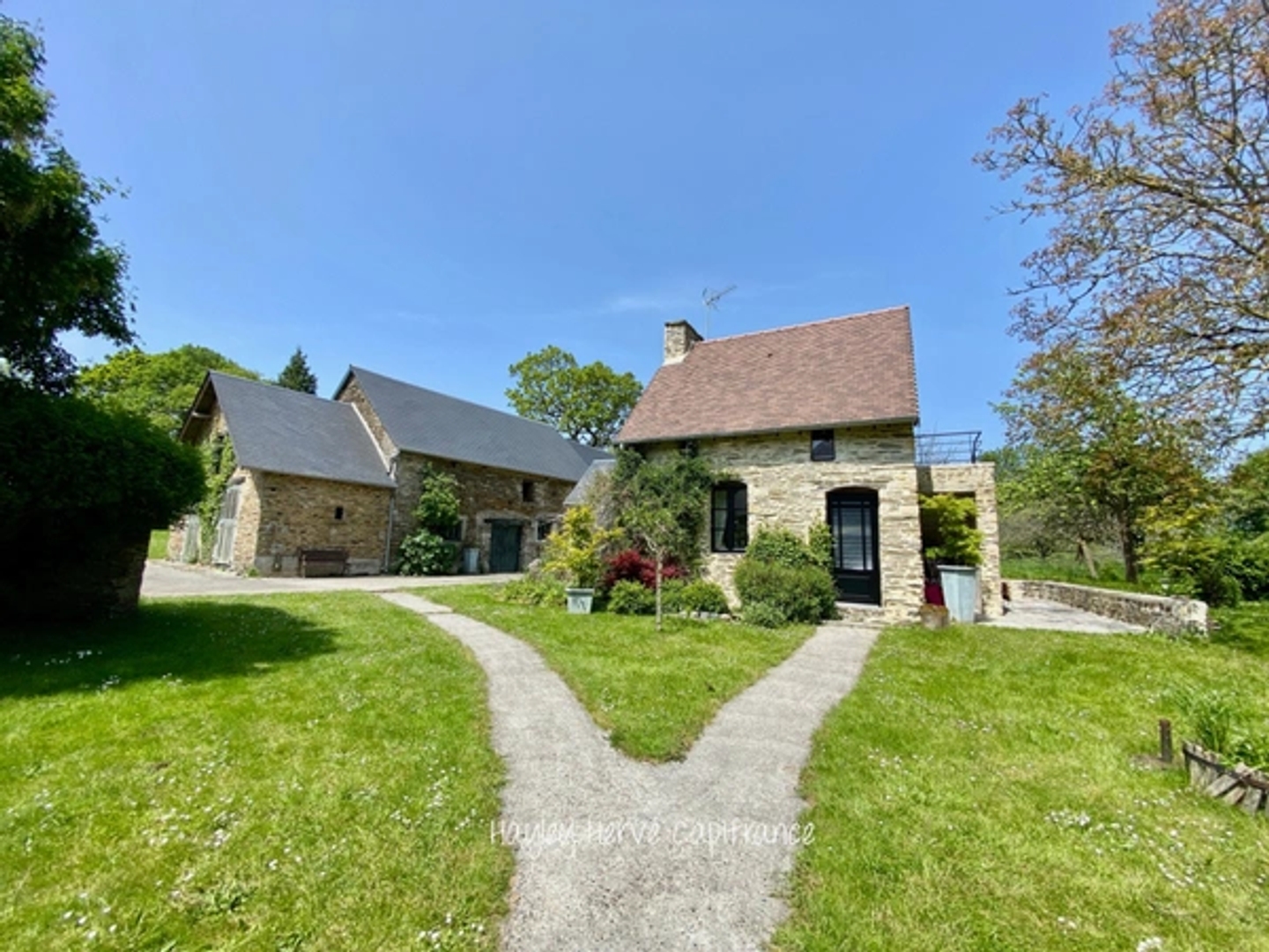 Maison à vendre - 10 pièces - 284m2 - Sainte-Honorine-D... (14240)